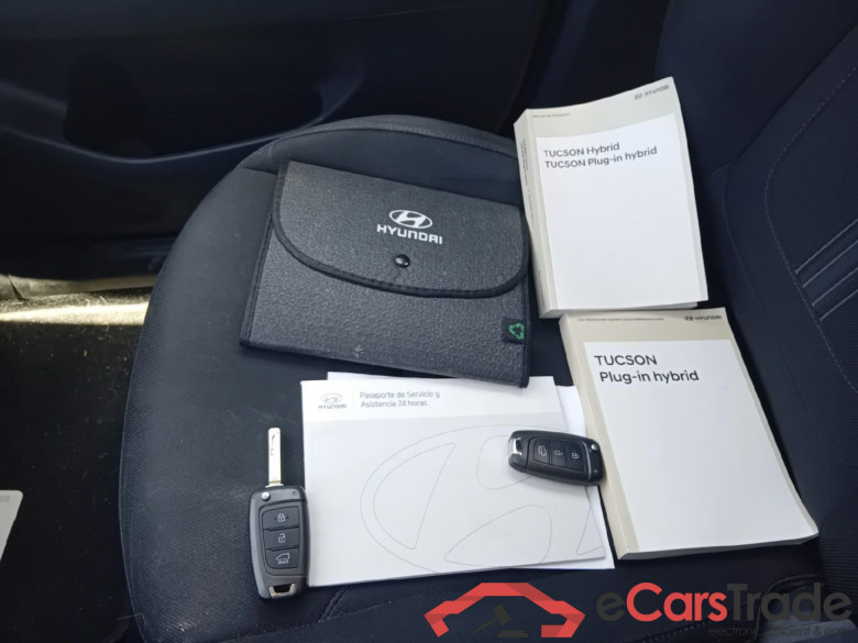 HYUNDAI Tucson / 2020 / 5P / todoterreno 1.6 TGDI PHEV 195kW Maxx Auto 4X4 #5