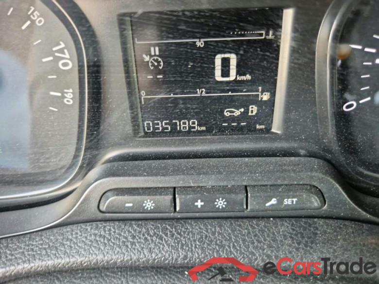 PEUGEOT Expert / 2016 / 4P / furgón Furgón Pro 1.5 BlueHDi 120 Standard #5