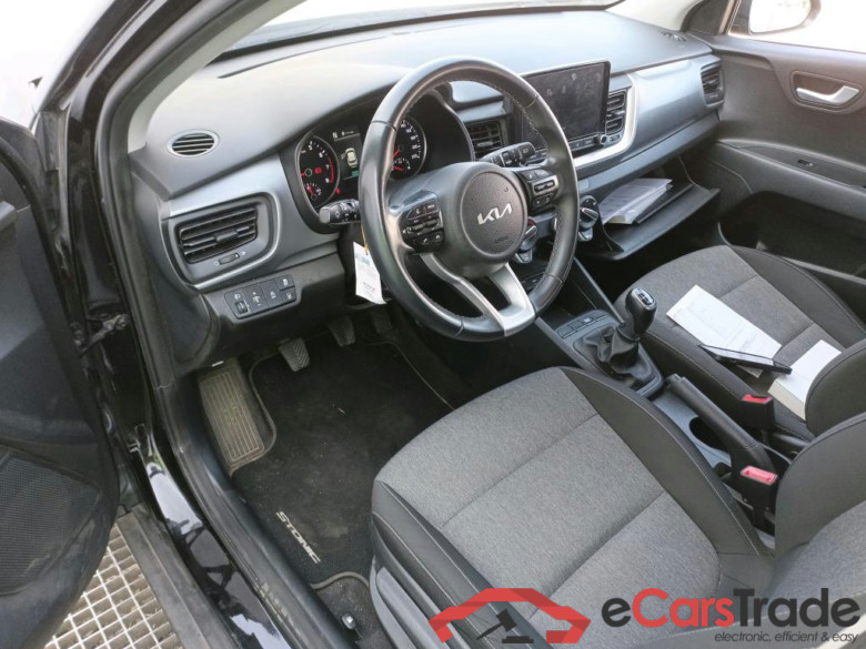 KIA Stonic / 2017 / 5P / todoterreno 1.0 T-GDi 74kW (100CV) MHEV iMT Concept (CM) #3