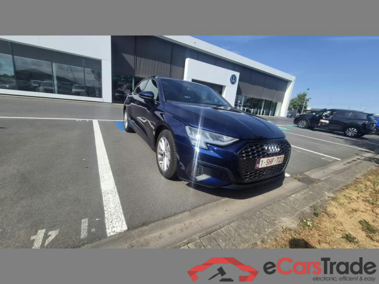 AUDI A3 Sportback 35 TFSI Attraction S tronic #2