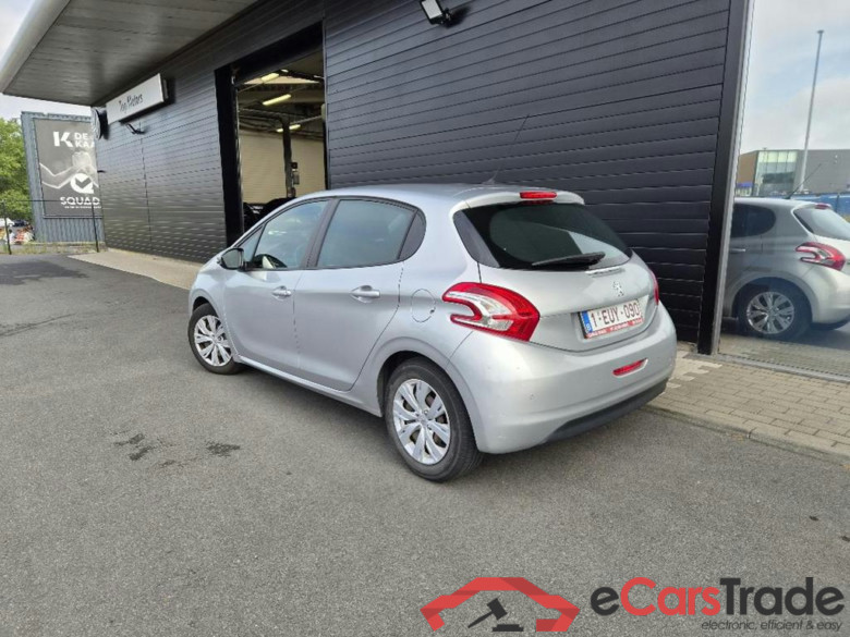 PEUGEOT 208 Dsl 208 1.4 HDi Active #4