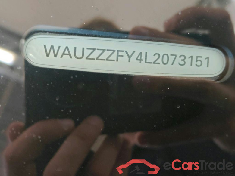 Audi Q5 50 TFSI e quattro S tronic S Edition 5d #6