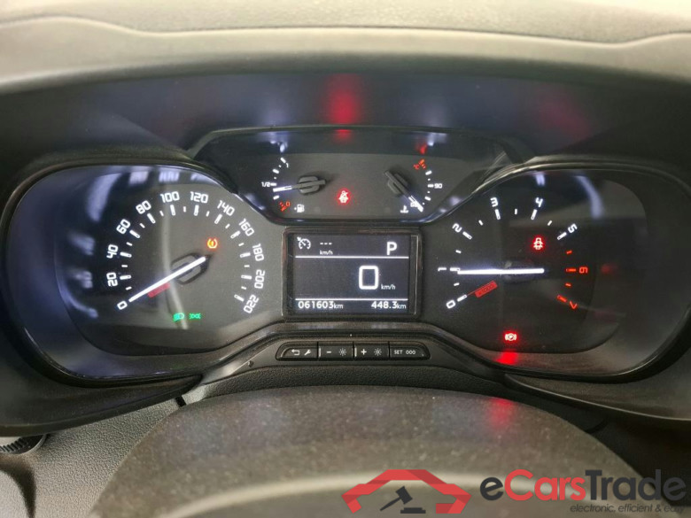 CITROEN Berlingo Van / 2018 / 4P / Fourgonnette Taille M 1000kg PureTech 130 S&S AT Club #6