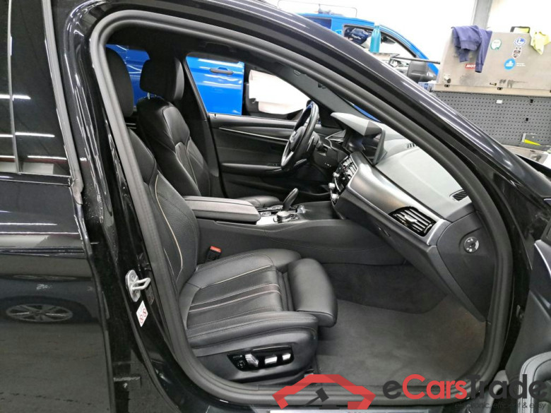 BMW - BMW 5 TOURING 530e xDrive 292PK Business Edition M Sport With Front Comfort Dakota Seats & Safety Pack & Adaptive Suspension & Driving Assistant & 19 Inch * HYBRID * #3
