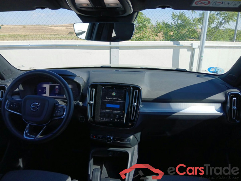 VOLVO XC40 / 2021 / 5P / todoterreno 2.0 B3 G Core Auto #3