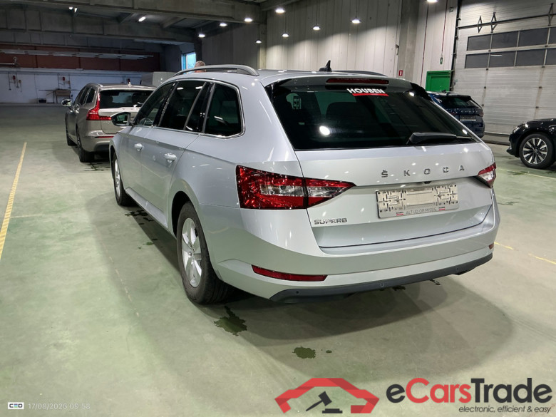 SKODA Superb 2.0 CRTDI 110KW AMBITION #3