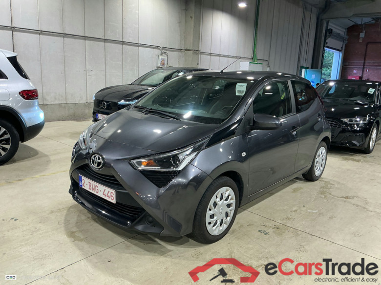 TOYOTA AYGO 1.0 VVT-I X-PLAY II #1