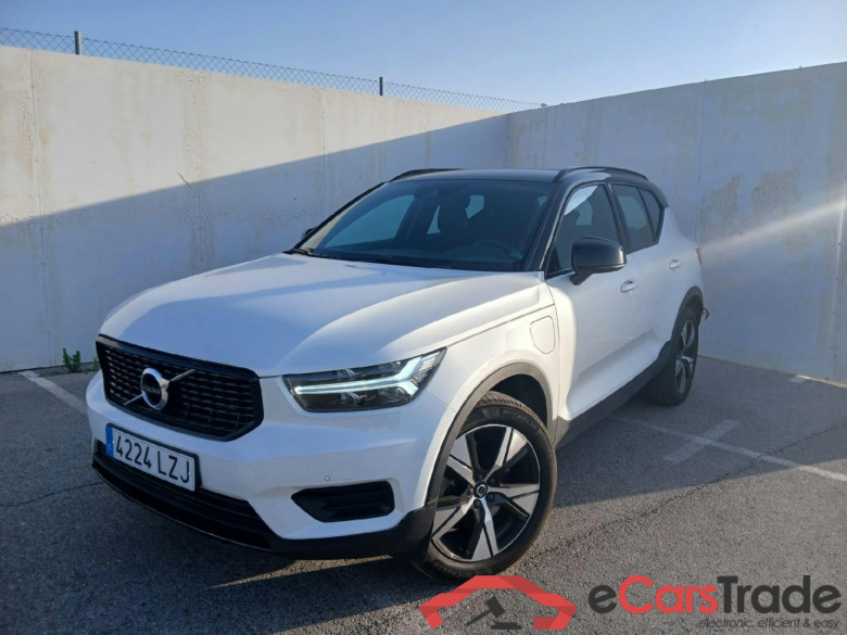 VOLVO XC40 / 2017 / 5P / todoterreno 1.5 T5 Twin Recharge R-Design Auto