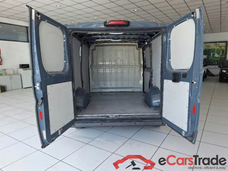 CITROEN JUMPER / 2014 / 4P / FURGONE 30 L1H1 BLUEHDI 120CV #5