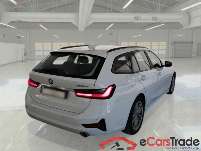 BMW SERIE 3 / 2018 / 5P / STATION WAGON 320E BUSINESS ADVANTAGE TOURING AUTO #2