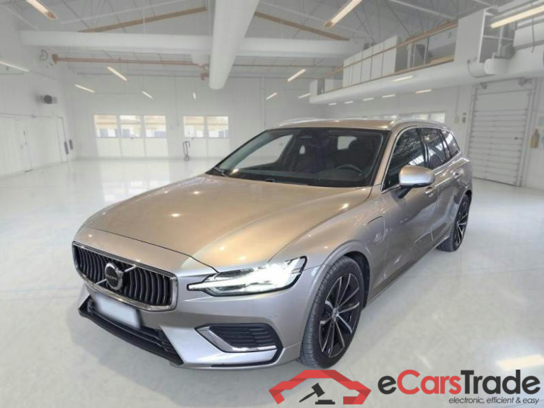VOLVO V60 / 2019 / 5P / STATION WAGON T6 PLUG-IN AWD AUTOM. CORE #1