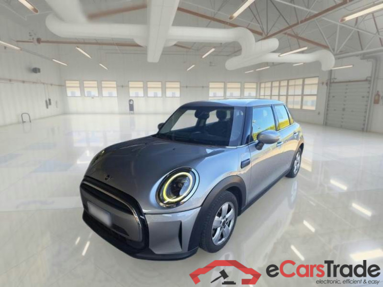 MINI MINI / 2021 / 5P / BERLINA COOPER ESSENTIAL AUTO #1