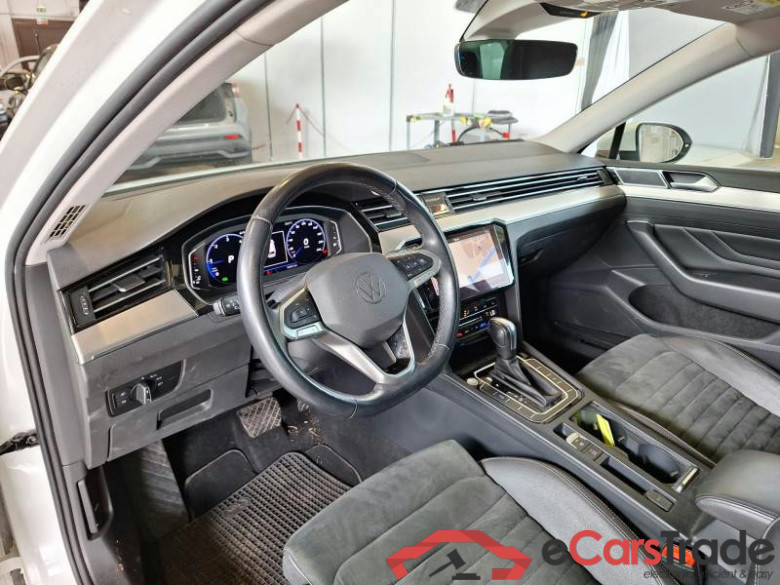 VOLKSWAGEN PASSAT / 2019 / 5P / STATION WAGON VAR. 2.0TDI SCR 147KW EXECUTIVE DSG #3