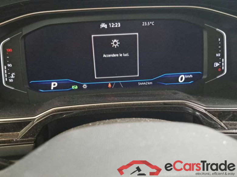 VOLKSWAGEN TAIGO / 2021 / 5P / SUV 1.0 TSI 81KW R-LINE DSG #4