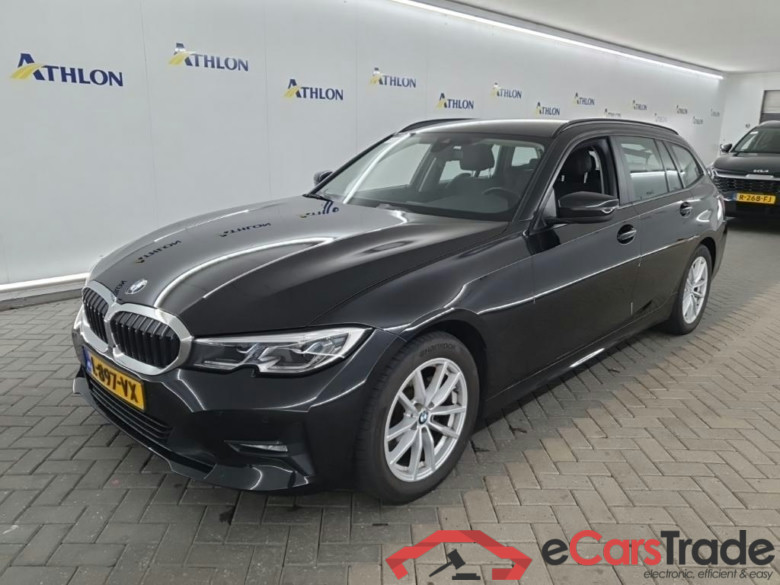 BMW 3-serie Touring 318dA 5D 110kW
