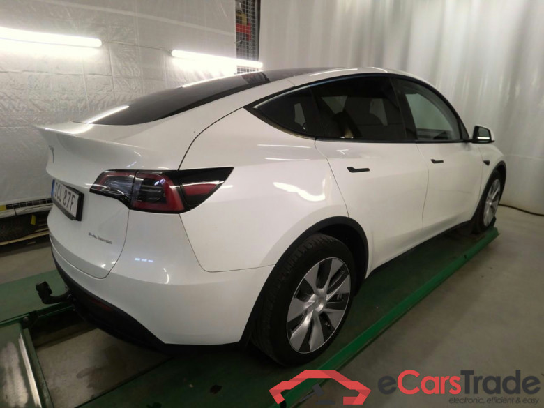 Tesla Model Y Long-Range AWD #3