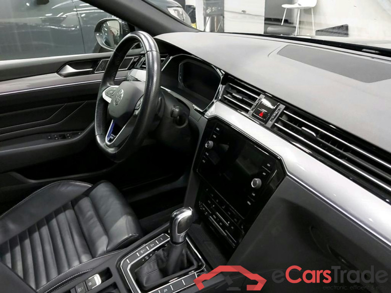 VOLKSWAGEN - VW  PASSAT VARIANT TSI GTE 218PK DSG6 Business Pack Adventure With Nappa Leather & Winter Pack & Matrix LED & Area View * HYBRID * #3