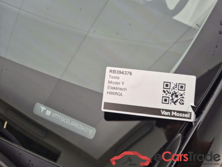 Tesla Model Y PerformanceAWD 75kWh #5