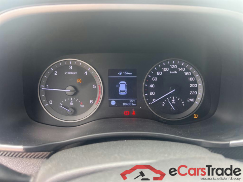 HYUNDAI Tucson / 2018 / 5P / todoterreno TUCSON CRDI 1.6 116CV 48V 4X2 SLE SKY(SL)(SP) #4
