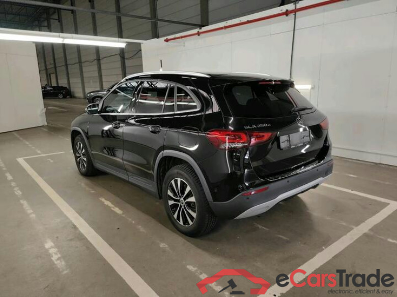 Mercedes GLA GLA GLA 250e Business Line (PHEV) 160kW/218pk  5D/P Auto-8 #3