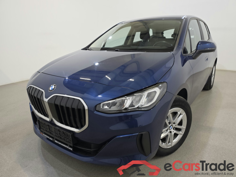 BMW 218i Active Tourer Aut. LED LC-Pro Navi-Pro KeylessGo Camera Klima PDC ...