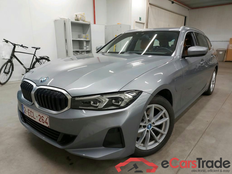 BMW - BMW 3 TOURING 330e 292PK With Heated Cognac Sensatec Sport Seats  * HYBRID * #1