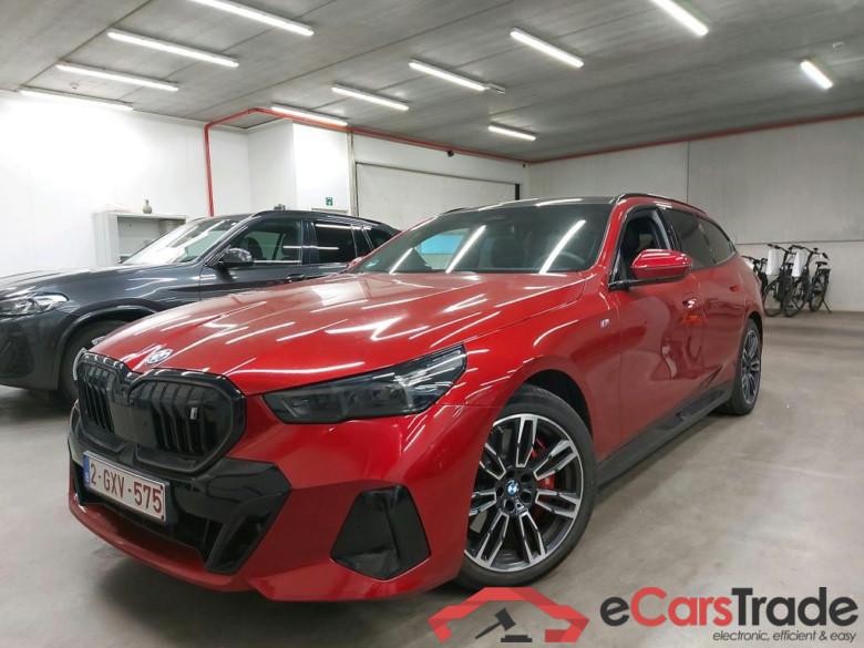 BMW I - BMW I5 TOURING eDrive40 340PK M Pack Sport Pro & Professional & Comfort With Active Ventilation Mem Seats And Heated Front & Rear & Driving Assistant Plus & Pano Roof & Trailer Towing Hook * ELECTRIC * #1