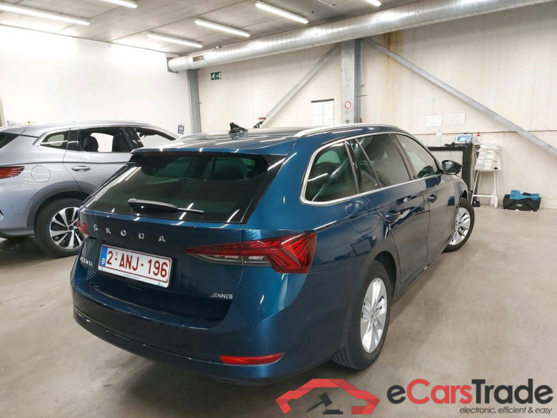 SKODA - SKO OCTAVIA COMBI 1.0 TSI 110PK Clever With Climatic & Nvaigation & Heated Seats & Cruise Control & Park Sensors Front & Rear  * PETROL * #2