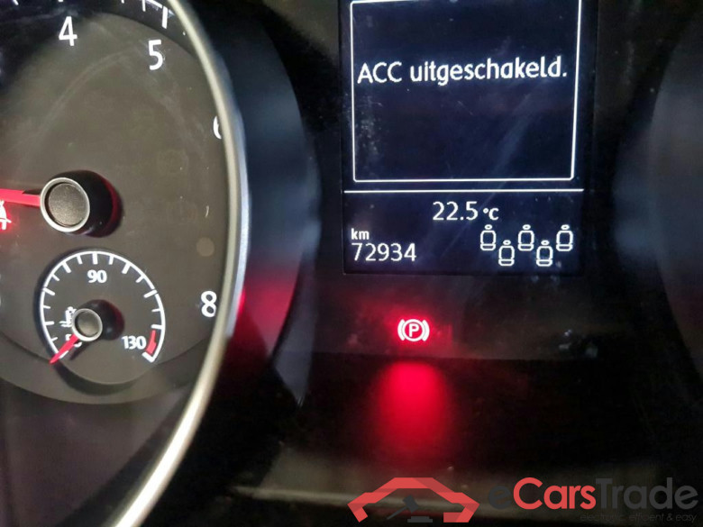 VOLKSWAGEN - VW  TOURAN TSi 150PK DSG Trendline Pack Business Plus & App Connect & Easy Opne & Discover Media Nav & Rear View Camera & Trailer Assist & Two Individual Seats Rear & Power Foldable Towing Hook  * PETROL * #5