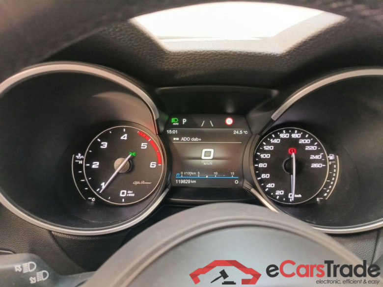 ALFA ROMEO STELVIO DIESEL - 2020 2.2 MJD 190hp AWD Sprint 5d #6