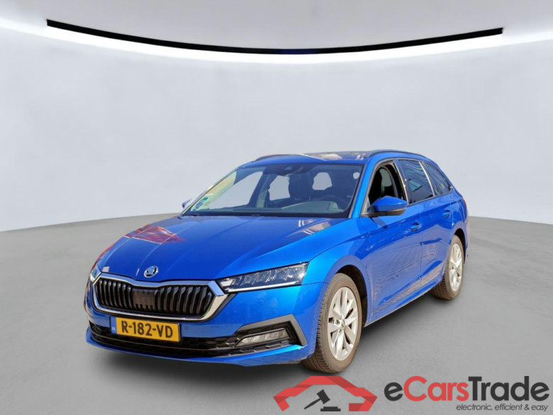 SKODA Octavia Combi 110 kW #1