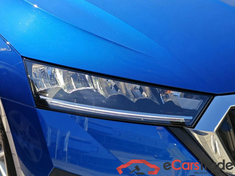 SKODA Octavia Combi 110 kW #4