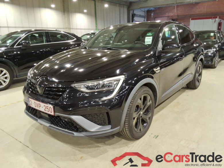 RENAULT ARKANA 1.6 E-TECH 145 ENGINEERED FAST TRACK