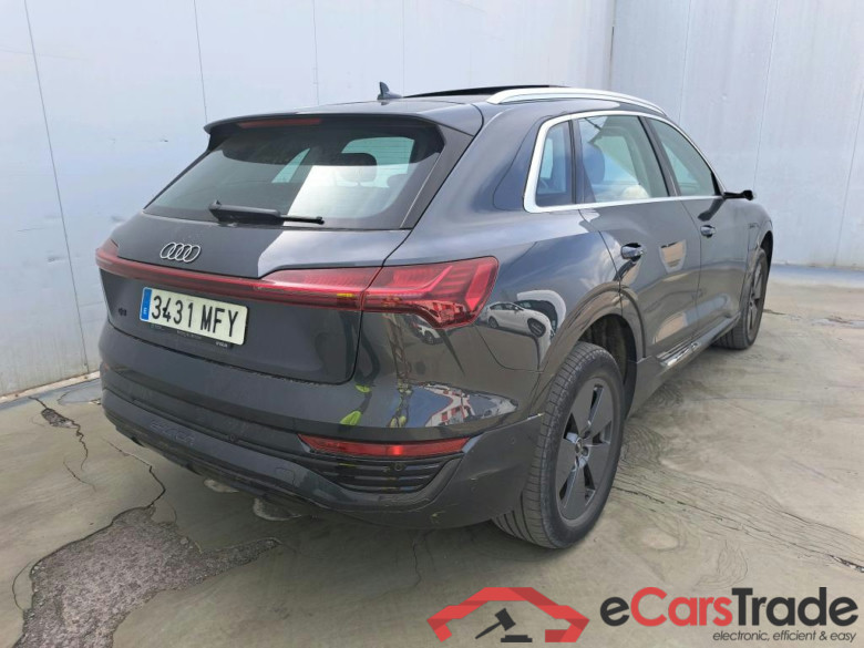 AUDI Q8 e-tron / 2022 / 5P / todoterreno Advanced 55 quattro #2