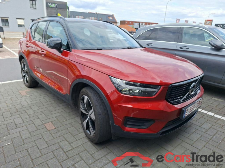VOLVO XC40 1.5 T4 PHEV R-DESIGN DCT #2