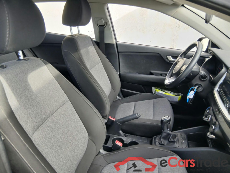 KIA Stonic / 2017 / 5P / todoterreno 1.0 T-GDi 74kW (100CV) MHEV iMT Concept (CM) #6