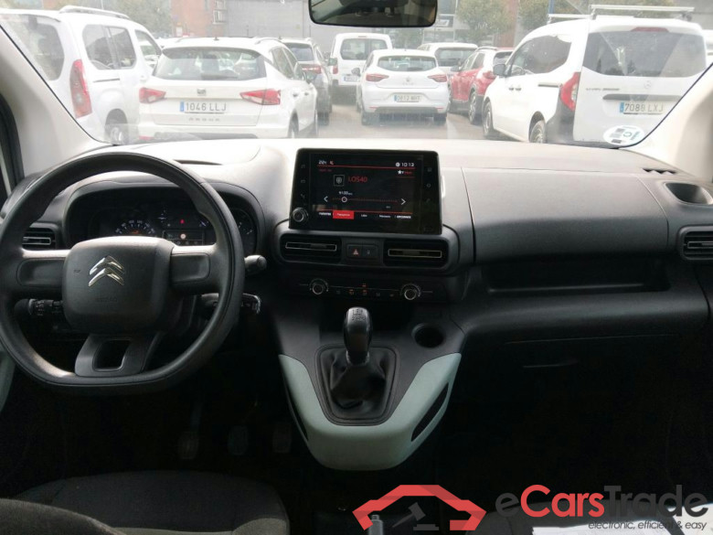 CITROEN Berlingo / 2018 / 5P / monovolumen compacto Talla M BlueHDi 100 S&S FEEL #3