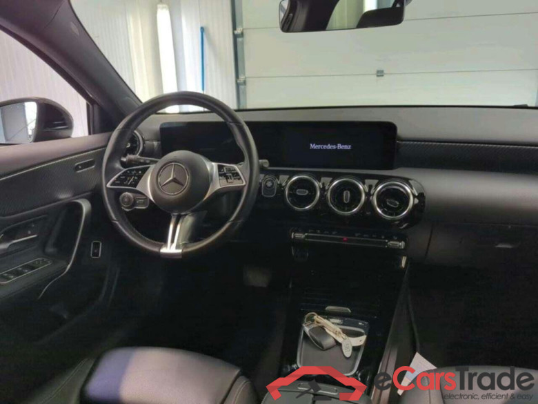 MERCEDES-BENZ A-klasse 250 e Business Line #3