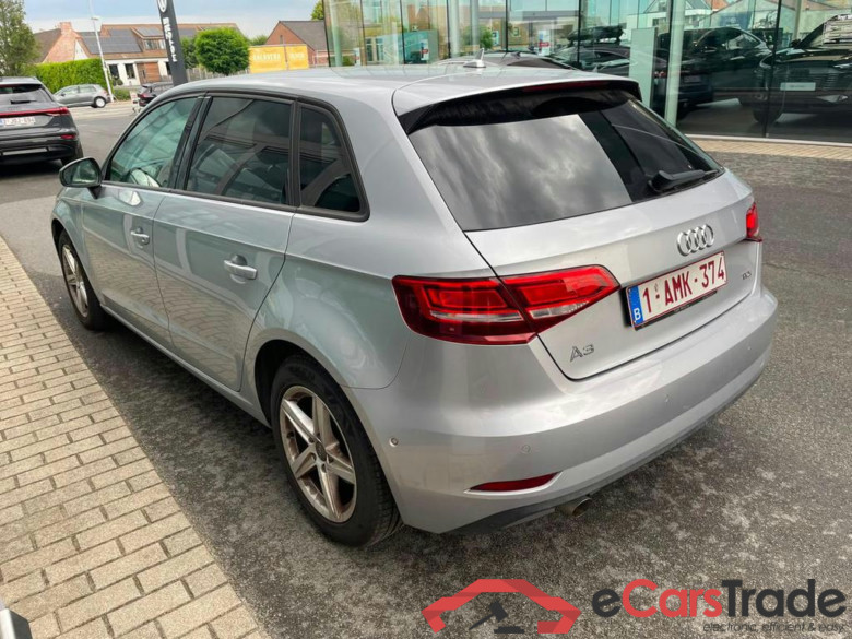AUDI A3 Sportback Dsl A3 Sportback 1.6 TDi S tronic #4