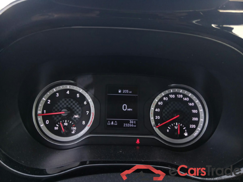 HYUNDAI i10 / 2020 / 5P / berlina con portón 1.0 Klass #4