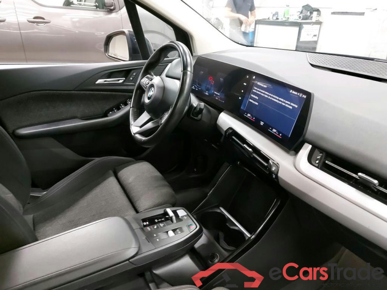 BMW - BMW 2 ACTIVE TOURER 218dA 136PK With Climatic & Navigation & Heated Sport Seats & Travel Pack & Pano Roof #3