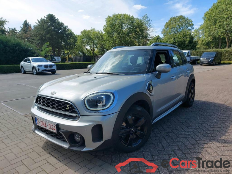 MINI - MIN COUNTRYMAN COOPER S E ALL4 AT 220PK Business Editon With Heated Sport Seats & Comfort Access & Park Sensors Front & Rear & Camera  * HYBRID *