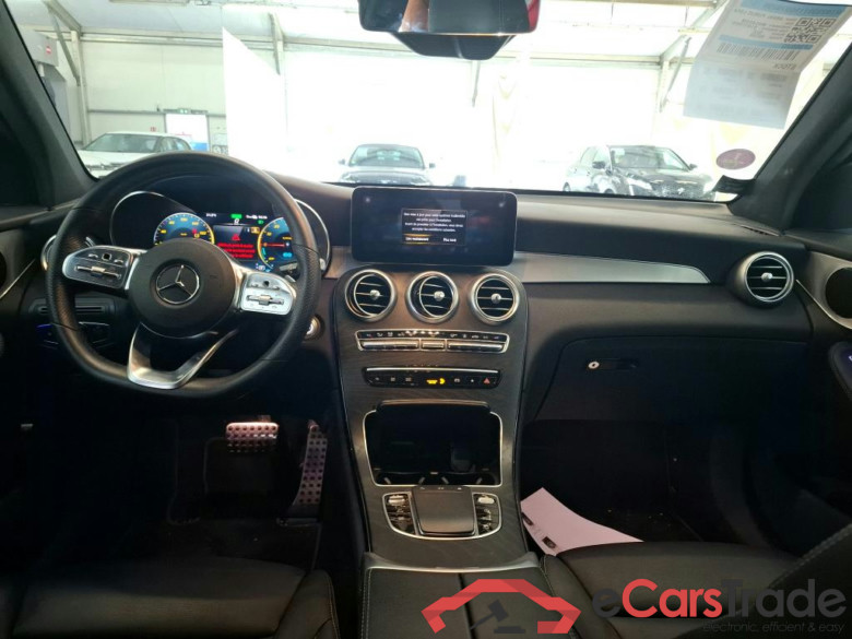 MERCEDES-BENZ GLC / 2019 / 5P / SUV 2.0 GLC 300 DE AMG LINE 4MATIC #6
