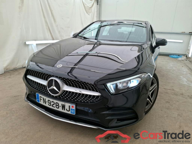 MERCEDES-BENZ Classe A Berline / 2018 / 4P / Berline A 200 AMG Line 7G-DCT
