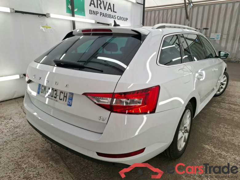 SKODA Superb Combi / 2019 / 5P / Break 1.4 TSI PHEV 218ch DSG6 Business #4