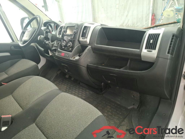 FIAT Ducato  2014  4P  Fourgon tôlé 3 0 M H2 2 3 Multijet 120 Pack Pro Nav #5