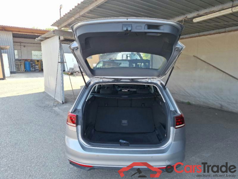 VOLKSWAGEN PASSAT / 2019 / 5P / STATION WAGON VAR. 1.5 TSI ACT BUSINESS DSG #5