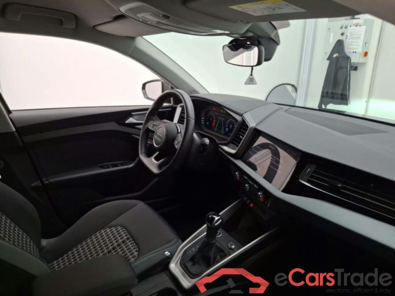AUDI A1 Sportback 30 TFSI S edition #3