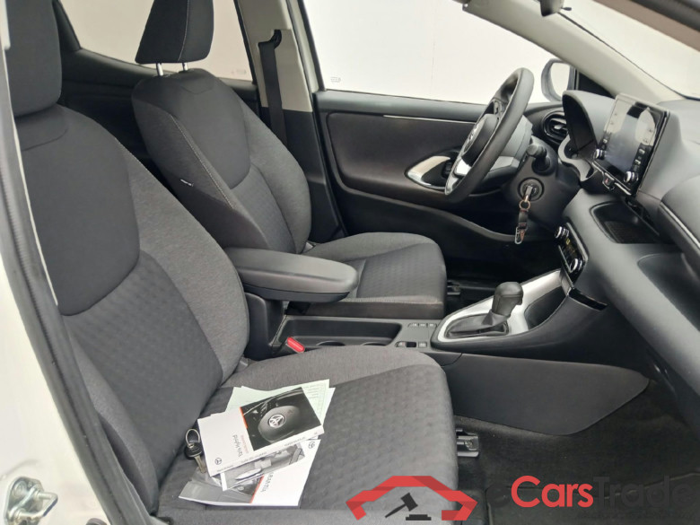 TOYOTA YARIS 1.5 120H Business Plus #6