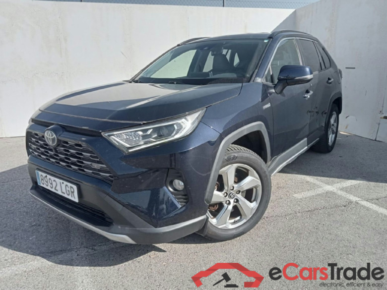 TOYOTA Rav4 / 2018 / 5P / todoterreno 2.5l 220H Luxury